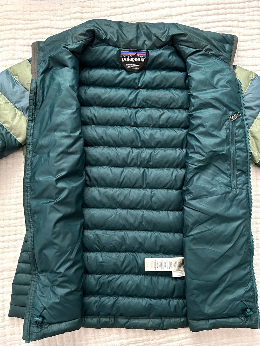 Women’s size medium Patagonia down sweater coat - Picture 4 of 8